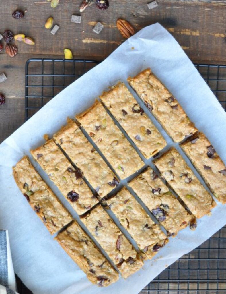 Trail Mix Granola BarsTrail Mix Granola Bars
